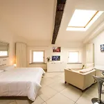 Rearduinoivrea Hotel apartamentowy