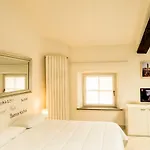 Rearduinoivrea Hotel apartamentowy