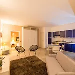 Hotel apartamentowy Rearduinoivrea Ivrea