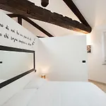 Hotel apartamentowy Rearduinoivrea Ivrea