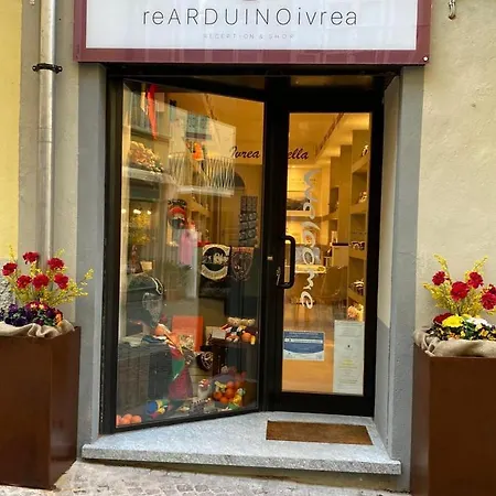 Rearduinoivrea 아파트호텔 이브레아