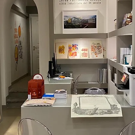 Aparthotel Rearduinoivrea 4*