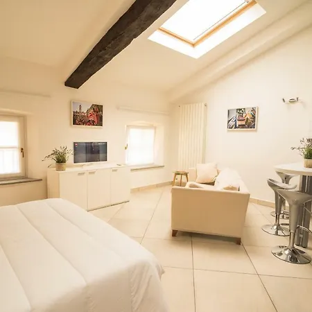 Apart Otel Rearduinoivrea 4*