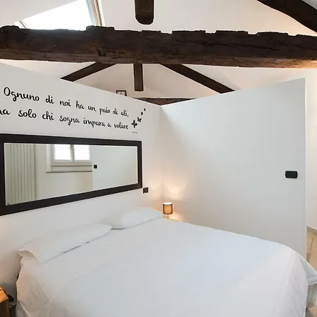 Apart Otel Rearduinoivrea 4*