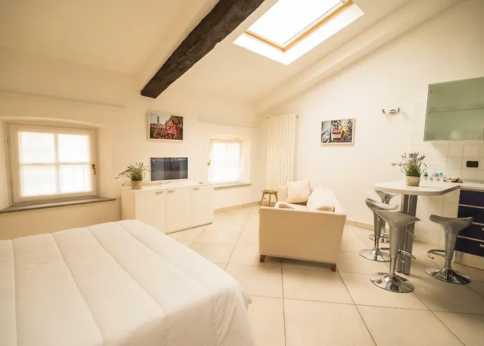 Aparthotel Rearduinoivrea 4*